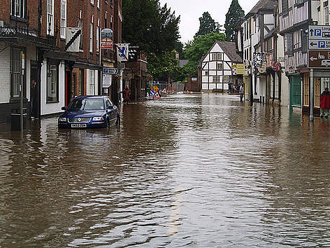 The town of Tewkesbury in Gloucestershire, UK, was badly affected by the floods in July 2007.  / &copy;: Cheltenham Borough / Flickr.com