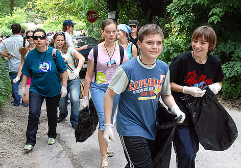 WWF's National Day of the Nature Parks, Zlatni Pyasatsi, Bulgaria, 23 May 2009 / &copy;: Zlatni Pyasatsi Nature Park archive