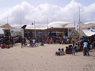 Village Theater, Salary, South Madagascar / ©: WWF Madagascar / Dannick Randriamanantena / ©: WWF Madagascar / Dannick Randriamanantena