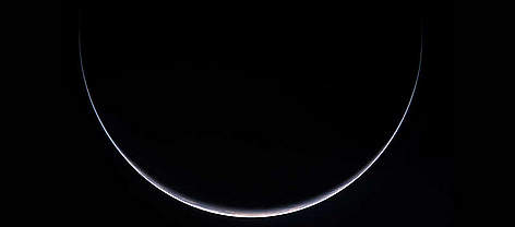 The Optical Spectroscopic and Infrared Remote Imaging System (OSIRIS) camera on board the Rosetta ... / ©: NASA View from space of the Earth as the sun creates an arc of light round the bottom of our planet, ... rel=