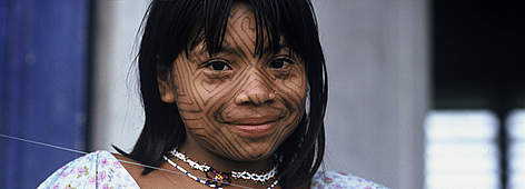Indigenous girl, Peru. / ©: WWF-Canon / ANDRE BARTSCHI / ©: WWF-Canon / ANDRE BARTSCHI