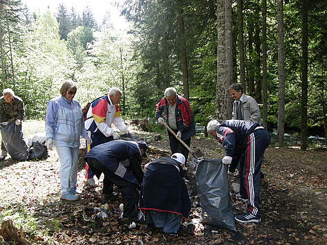WWF’s National Day of the Nature Parks, Rilski Manastir, Bulgaria, 23 May 2009 / &copy;: Rilski Manastir Nature Park archive