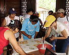 Emprendedores de Asarshit recibiendo capacitación por parte del poryecto PAT