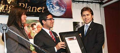 Leaders for a Living Planet Event in Asunción, Aug 30, 2006: Vice President of Paraguay, Mr ... / ©: Liliana Franco / WWF Paraguay rel=
