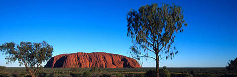 Uluru (Ayers Rock), Australia. / ©: WWF-Canon / Martin HARVEY rel=