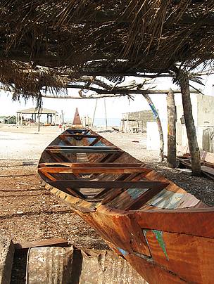 Newly finished pirogue, the most common fishing boat used by West African fishermen / ©: WWF / Sawyer Blazek / ©: WWF / Sawyer Blazek