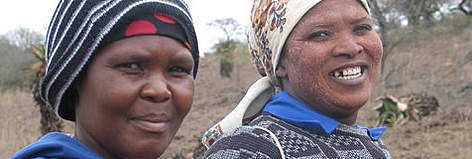 Celiwe Shangase (right) and Thokozile Mbatha are two of 30 previously unemployed people who have ... / ©: WWF / Canon - Pam Sherriffs Celiwe Shangase (right) and Thokozile Mbatha are two of 30 previously unemployed people who have ... rel=