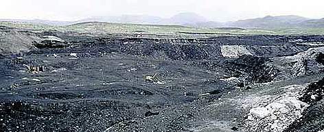 Coal mine in the Altai mountains, Nüürstkhotgor, Mongolia. / ©: WWF-Canon / Hartmut Jungius Coal mine in the Altai mountains, Nüürstkhotgor, Mongolia. rel=