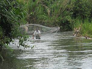 traditional fishing / ©: Jean Ivy Denis/WWF-Malaysia / ©: Jean Ivy Denis/WWF-Malaysia