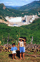 Hydro-electric dam under construction. Tegucigalpa / Choluteca, Honduras / ©: WWF-Canon / Nigel DICKINSON Hydro-electric dam under construction. Tegucigalpa / Choluteca, Honduras / ©: WWF-Canon / Nigel DICKINSON