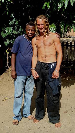 Almost native, after months of bush life Toni (our WWF village support) and I attempt a smile ... / ©: WWF / Leon Brown / ©: WWF / Leon Brown