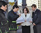 Ministra de Medio Ambiente de Chile recibe copias del Tratado Climático de Copenhague elaborado por WWF y Greenpeace entre otras ONG. De der. a izq. Ricardo Bosshard, Director WWF Chile; Ana Lya Uriarte, Ministra de Medio Ambiente de Chile; Gustavo Ampugnani, Coordinador de Políticas de Greenpeace LAC y Rodrigo Herrera, Director de Greenpeace Chile.