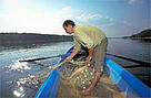 Fisherman in the Danube River. / ©: WWF-Canon / Anton Vorauer / ©: WWF-Canon / Anton Vorauer