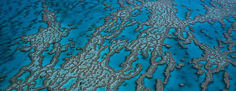 Hardy Reef, aerial view. Great Barrier Reef & Coral Sea, Australia. / ©: WWF-Canon / Jürgen FREUND Hardy Reef, aerial view. Great Barrier Reef & Coral Sea, Australia rel=