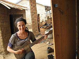 Me playing guitar / ©: WWF / Nicole Sarkis / ©: WWF / Nicole Sarkis