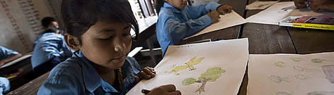 Children at Bachauli school in Chitwan drawing pictures while taking part in Eco Club activities. ... / ©: Simon de TREY-WHITE / WWF-UK rel=