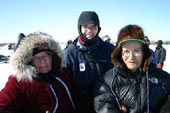 Tonje with Angela and Sidney Huntington. / ©: Tonje Folkestad / ©: Tonje Folkestad
