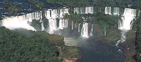 Iguaçu National Park - Iguaçu falls, Atlantic rainforest, Paraná, Brazil. / ©: WWF-Canon / Michel GUNTHER Iguaçu National Park - Iguaçu falls, Atlantic rainforest, Paraná, Brazil. rel=