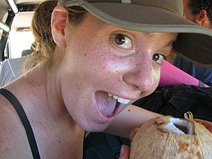 Coconuts will never taste so good. Ever! / ©: WWF / Katherine Davey / ©: WWF / Katherine Davey
