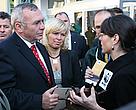 Dr Christian Bratrich (right) talking with Austrian State Chancellor Alfred Gusenbauer about regulating the Danube River for shipping purposes.