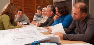 Working group session during a training course on Integrated River Basin Management (IRBM) ... / ©: Jean-Luc RAY / WWF-Canon / ©: Jean-Luc RAY / WWF-Canon