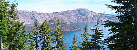 Crater Lake National Park, in the headwaters of the Klamath and Rogue Rivers, USA. / ©: WWF-Canon / Jamie PITTOCK Crater Lake National Park, in the headwaters of the Klamath and Rogue Rivers, USA. rel=