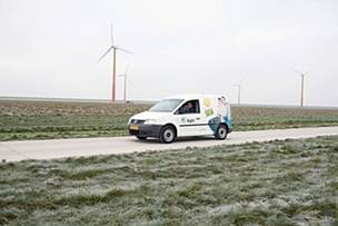 100% green power - From 2011 KPN is using green power sourced from regional renewable energy ... / ©: KPN / ©: KPN