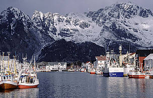 Henningsvær Harbour, Lofoten, Norway. / ©: WWF-Norway/Frode Johansen / WWF-Canon / ©: WWF-Norway/Frode Johansen / WWF-Canon