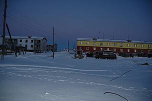 Tom's temporary home (the window with the light on) in Chukotka. / ©: Viktor Nikiforov Tom's temporary home (the window with the light on) in Chukotka. / ©: Viktor Nikiforov