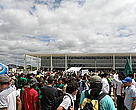 Miles de personas han protestado por los perjudiciales cambios que se quieren introducir en la Ley Forestal de Brasil.