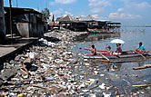Coastal littering. Philippines. / ©: WWF-Canon / Jürgen FREUND Coastal littering. Philippines. / ©: WWF-Canon / Jürgen FREUND