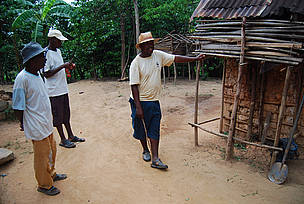 The community of Tsaragisa started a rabbit farm, with the help of WWF. / ©: WWF-MWIOPO / M.Lippuner / ©: WWF-MWIOPO / M.Lippuner