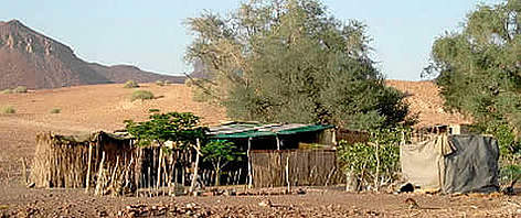 Rural dwelling on outskirts of Tora Conservancy, Kuene region, Namibia. / ©: WWF-Canon / Jo BENN Rural dwelling on outskirts of Tora Conservancy, Kuene region, Namibia. rel=