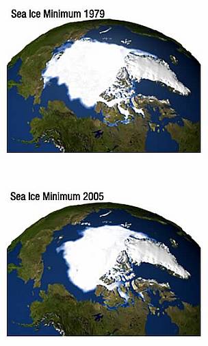 Satellite images of the North Pole and how far sea ice extends during the warmest months. The 2005 ... / &copy;: NASA