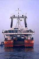 The stern of a Spanish fishing vessel in Senegalese waters  / &copy;: WWF-Canon / Jo Benn