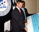 Dr Kwame Koranteng, WWF-EARPO regional representative (right), receiving a cheque from Anders Lindren, Tetra Pak Eastern Africa Managing Director, before joining the WWF Eastern Africa Corporate Club.