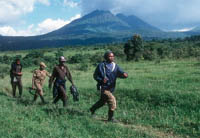 Park guards patrolling on the boundary of Virunga National Park, DRC. / ©: WWF-Canon / Martin Harvey / ©: WWF-Canon / Martin Harvey
