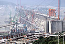 Construction site of the Three Gorges dam on the Yangtze river, China. / ©: WWF-Canon / Michel Gunther / ©: WWF-Canon / Michel Gunther