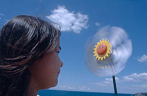 From coal to clean. Wind and solar power generation provides a clean alternative for future ... / ©: Adam Oswell / WWF-Canon / ©: Adam Oswell / WWF-Canon