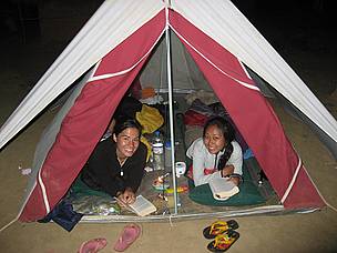 With Sonam in our tent / ©: WWF / Jasmin Sander / ©: WWF / Jasmin Sander