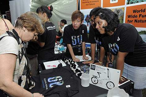 Join as a volunteer ! / &copy;: WWF Singapore